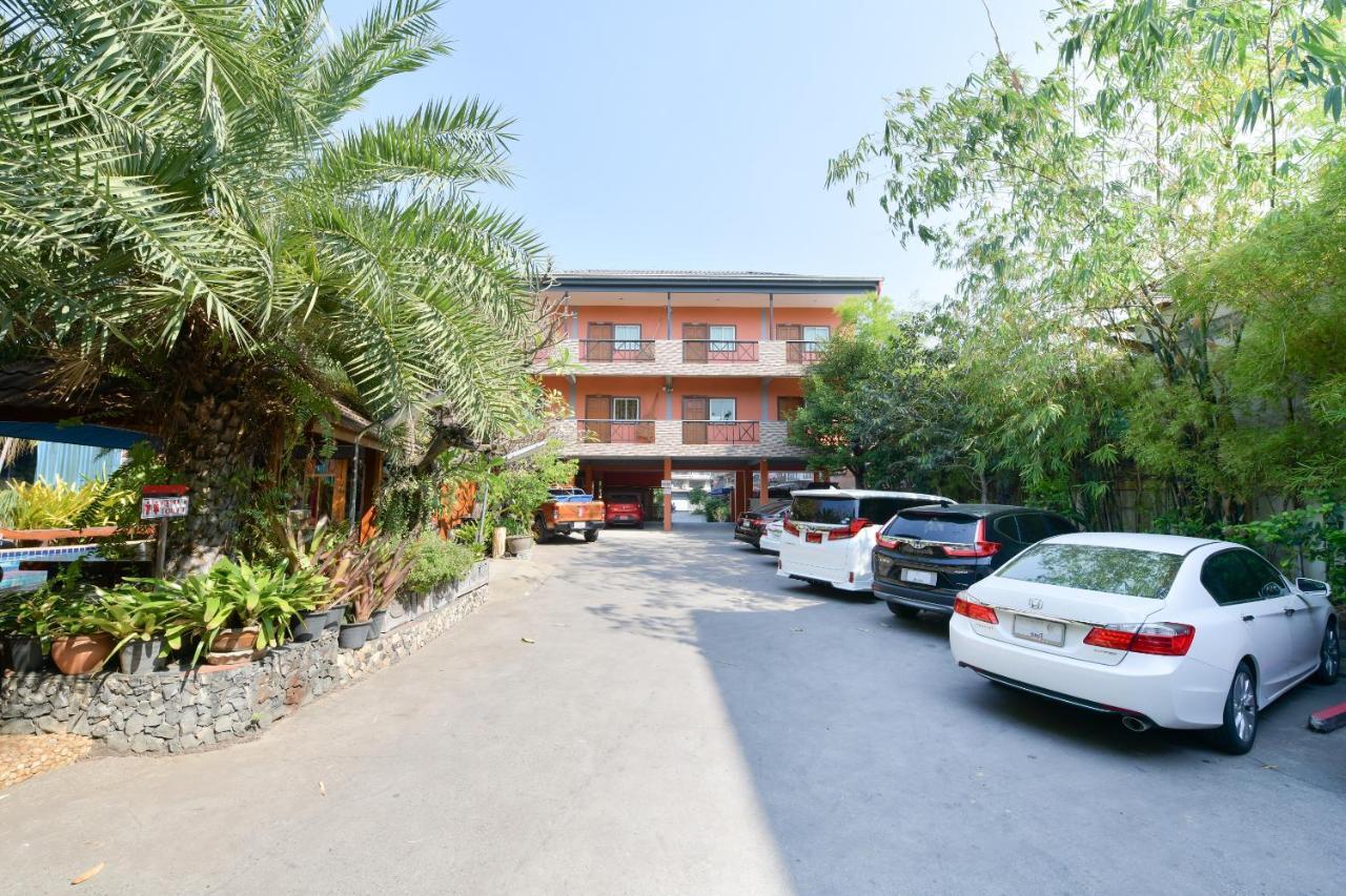 Oyo 549 Maesri Resort Pattaya Εξωτερικό φωτογραφία
